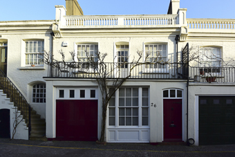 holland park mews